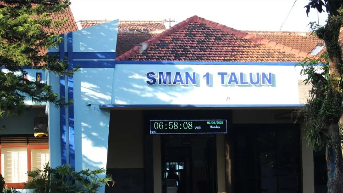 SMAN 1 Talun, sekolah unggulan di Kabupaten Blitar yang konsisten melahirkan generasi berprestasi dan berkarakter.