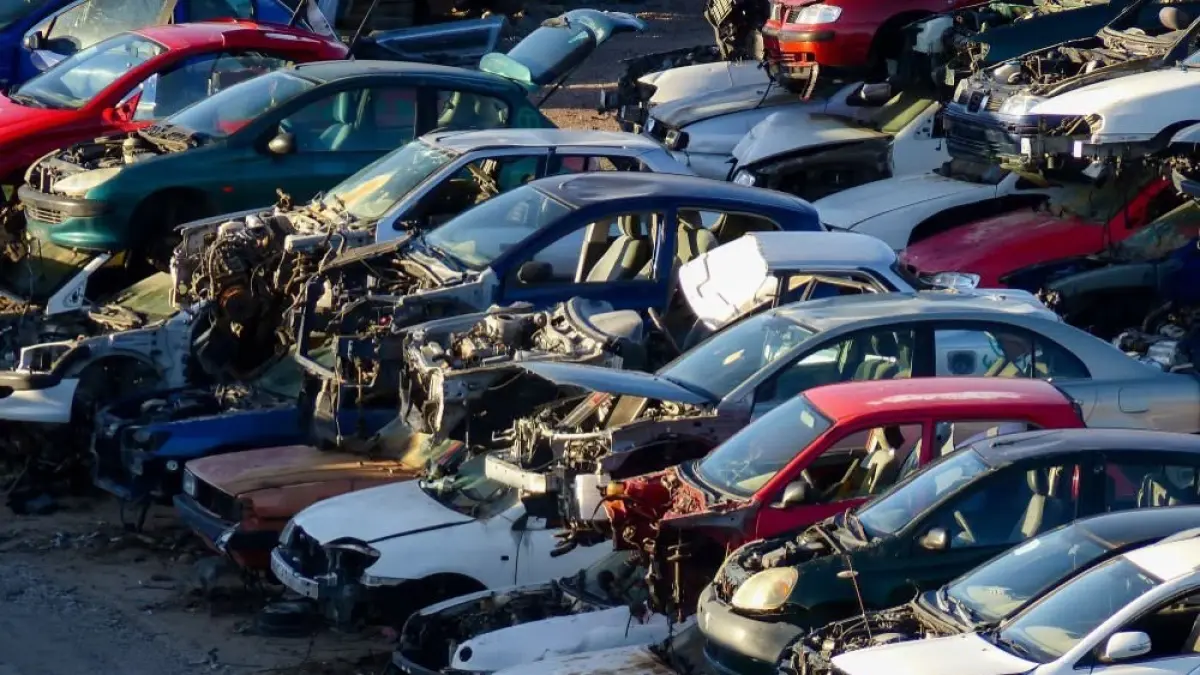 Mobil bekas harga Rp55 jutaan ramai diburu jelang libur akhir tahun. Tersedia Karimun Estilo, Mazda2, Livina, Jazz RS hingga Innova Venturer.(pinterest)
