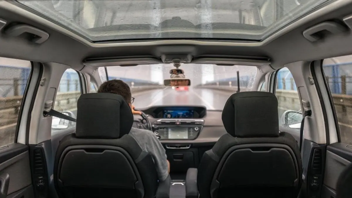 Mobil MPV bekas Rp100 jutaan masih menjadi pilihan terbaik pada 2026. Simak rekomendasi Serena, Avanza, Ertiga, Mobilio hingga Panther beserta kelebihannya.(pinterest)