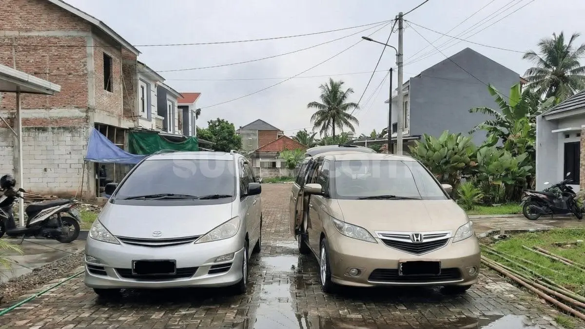 MPV bekas Rp50 jutaan masih diminati pada 2026. Simak rekomendasi Toyota Kijang, Isuzu Panther, Daihatsu Taruna, hingga Mitsubishi Kuda.(pinterest)