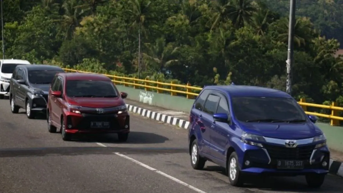 MPV bekas Rp50 jutaan masih layak dibeli pada 2026. Simak rekomendasi Toyota Kijang, Isuzu Panther, Taruna hingga Mitsubishi Kuda.(pinterest)