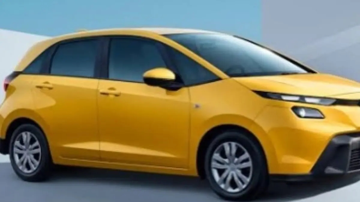Simak harga bekas Honda Jazz 2026 yang tetap tinggi. Temukan rahasia keunggulan mesin i-VTEC 1.500 cc dan desain timeless hatchback GK5 di sini! (PINTEREST)