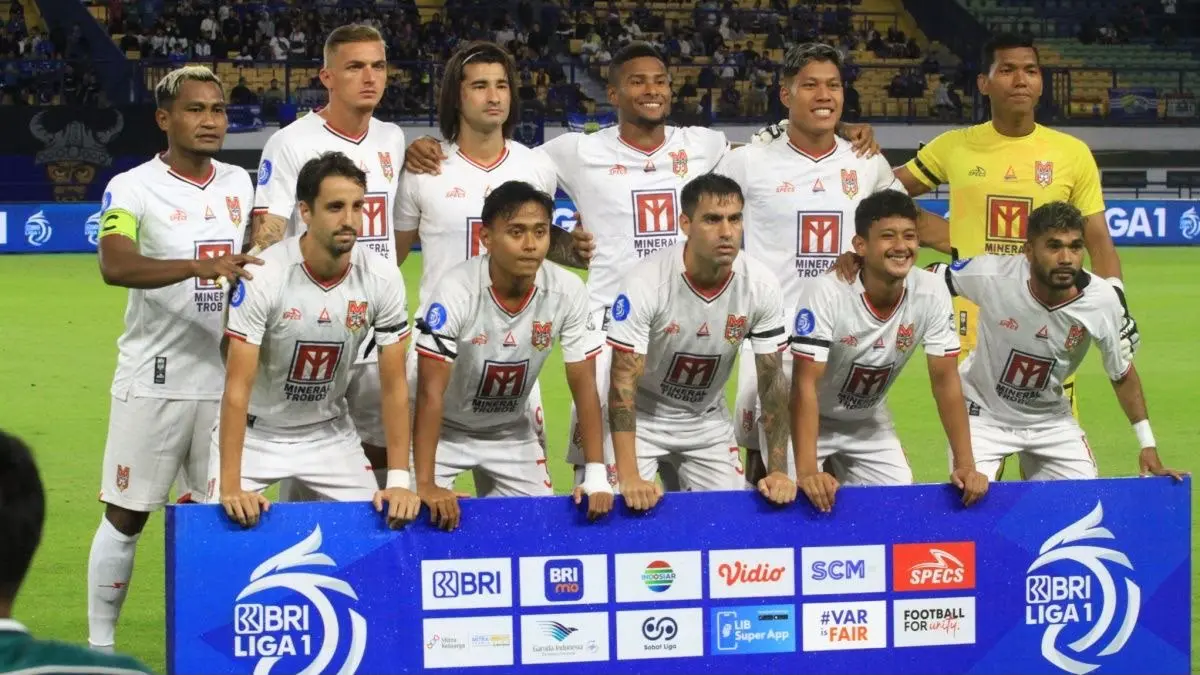 Hasil Malut United vs Persis Solo berakhir 5-2. Bruno Gomes, David Silva, dan Yakob Sayuri tampil gemilang dalam laga penuh drama kartu merah.(pinterest)
