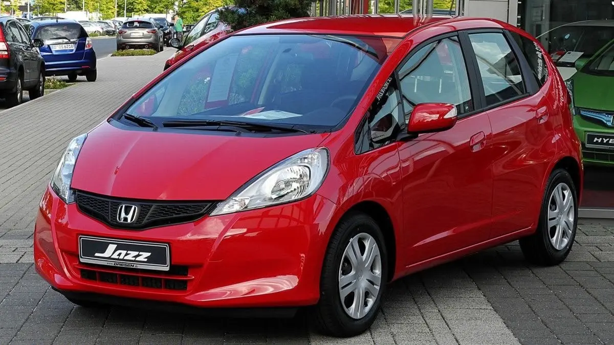 Daftar harga Honda Jazz bekas Juli 2026 mulai Rp67 juta. Tersedia GD3, GE8 hingga GK5 facelift lengkap dengan pilihan manual dan otomatis.(pinterest)