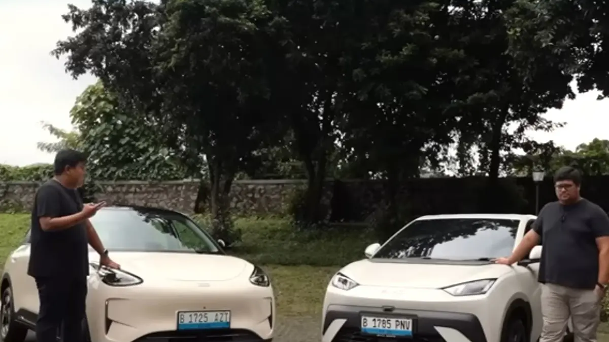BYD Atto 1 vs Geely EX2 dibandingkan dari performa, fitur, kenyamanan, hingga harga. Simak kelebihan dan kekurangan masing-masing sebelum membeli.(ScYoutube) 
