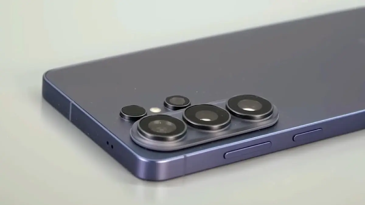 HP RAM 16 GB terbaik 2026 hadir dengan chipset flagship dan kamera premium. Simak Xiaomi 17 Ultra, Poco F7 Ultra hingga Vivo X300 Pro.(SC Youtube)