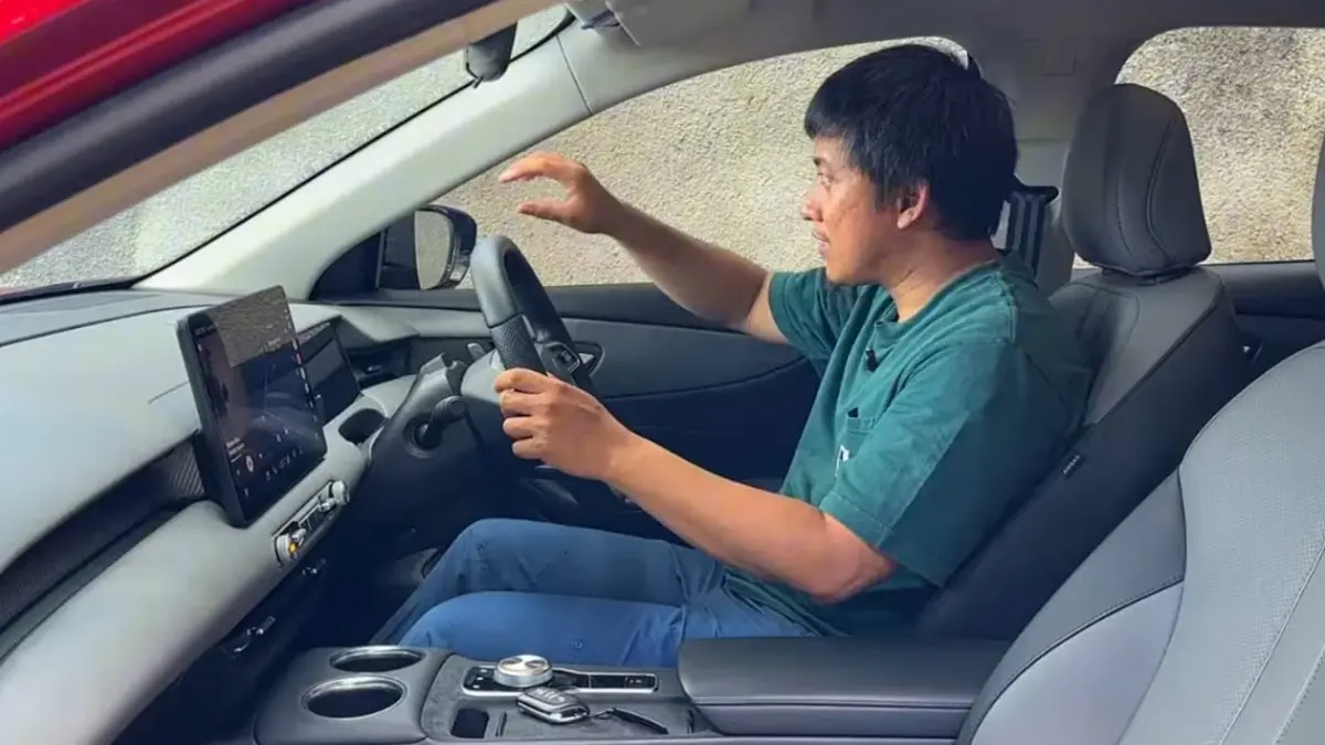 MG S5 EV hadir sebagai SUV listrik dengan handling impresif, fitur modern, tenaga 204 PS, dan jarak tempuh hingga 520 km. Simak ulasan lengkapnya.(ScYoutube)