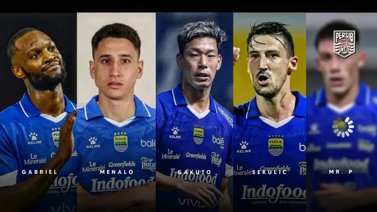 Persib Bandung resmi gelar latihan perdana untuk musim 2026-2027. Intip wajah baru lapangan pendamping dan adaptasi Sandy Walsh bersama tim! (SC INSTAGRAM)