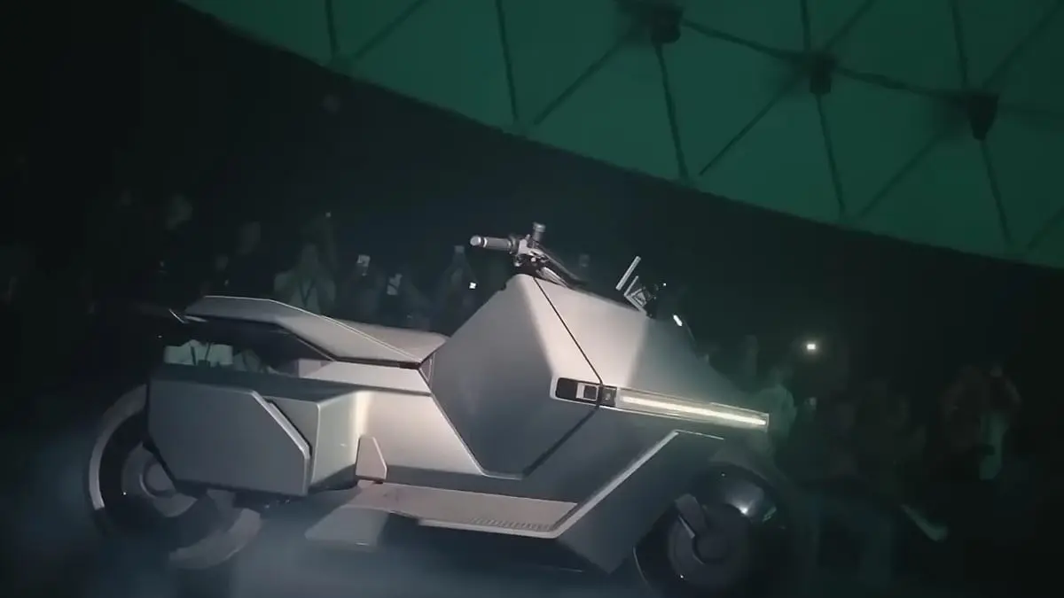 Uji performa motor listrik Omoway di Malang. Kupas tuntas torsi badak 320 Nm, suspensi mewah ala Goldwing, dan fitur autopilot yang canggih. (SC YOUTUBE)