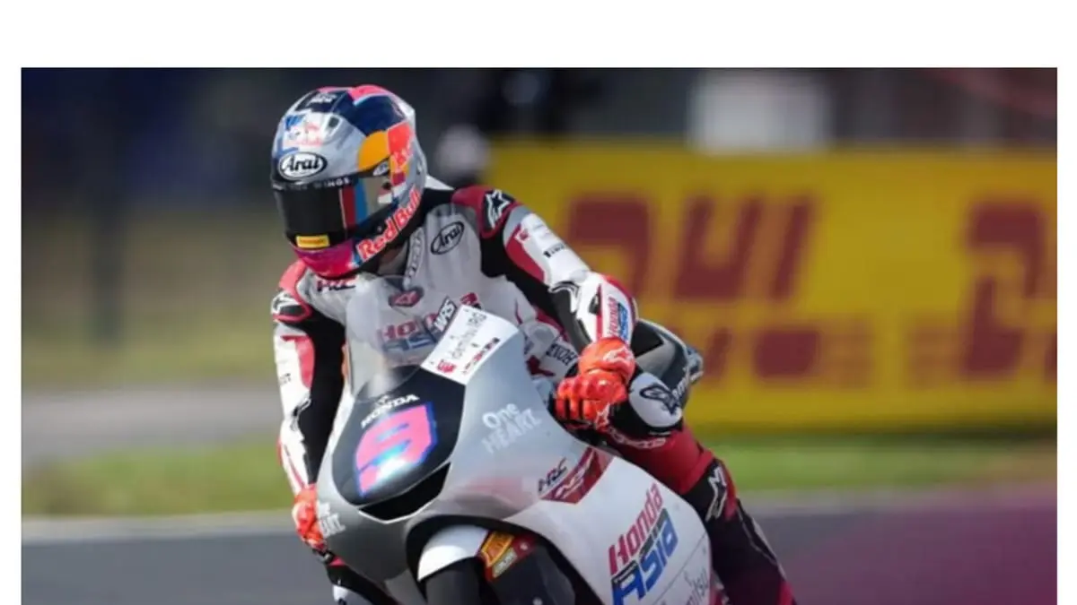 Hakim Danish crash kembali pada sesi latihan Moto3. Pebalap muda itu mengalami kecelakaan kedua dalam sehari hingga memicu yellow flag di lintasan.(pinterest)