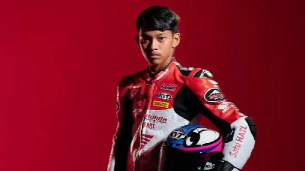 Hakim Danish crash lagi pada sesi latihan Moto3. Pebalap muda itu mengalami kecelakaan kedua dalam sehari hingga memicu pengibaran bendera kuning.(Pinterest)