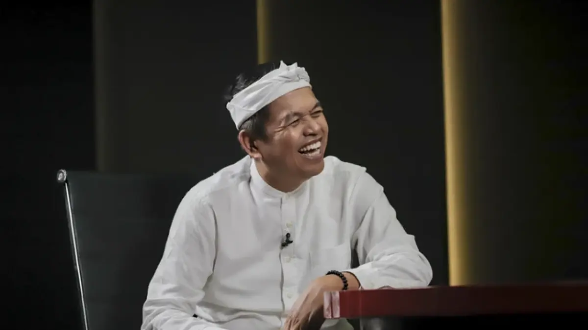 Pemprov Jawa Barat akan membangun jalan desa berbasis swadaya mulai 2026 untuk mempercepat pembangunan sekaligus menyerap tenaga kerja lokal.