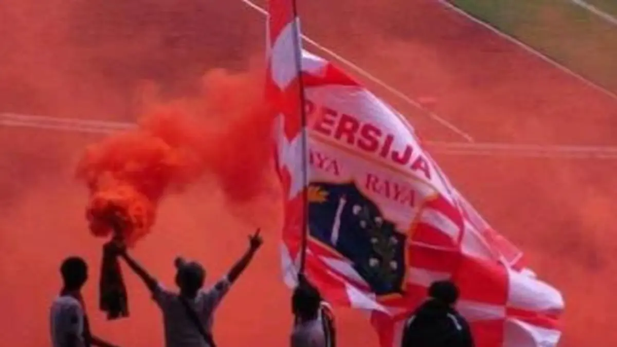 Persija vs Persebaya berakhir 3-0. Alan membuka keunggulan lewat penalti, sementara Exel Runtukahu mencetak dua gol untuk Macan Kemayoran.(Pinterest)