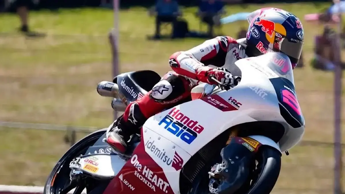 Feda Ega Pratama Moto3 Sachsenring finis P8 setelah lolos dari kecelakaan massal di tikungan pertama dan mengamankan poin penting di Jerman.(pinterest)