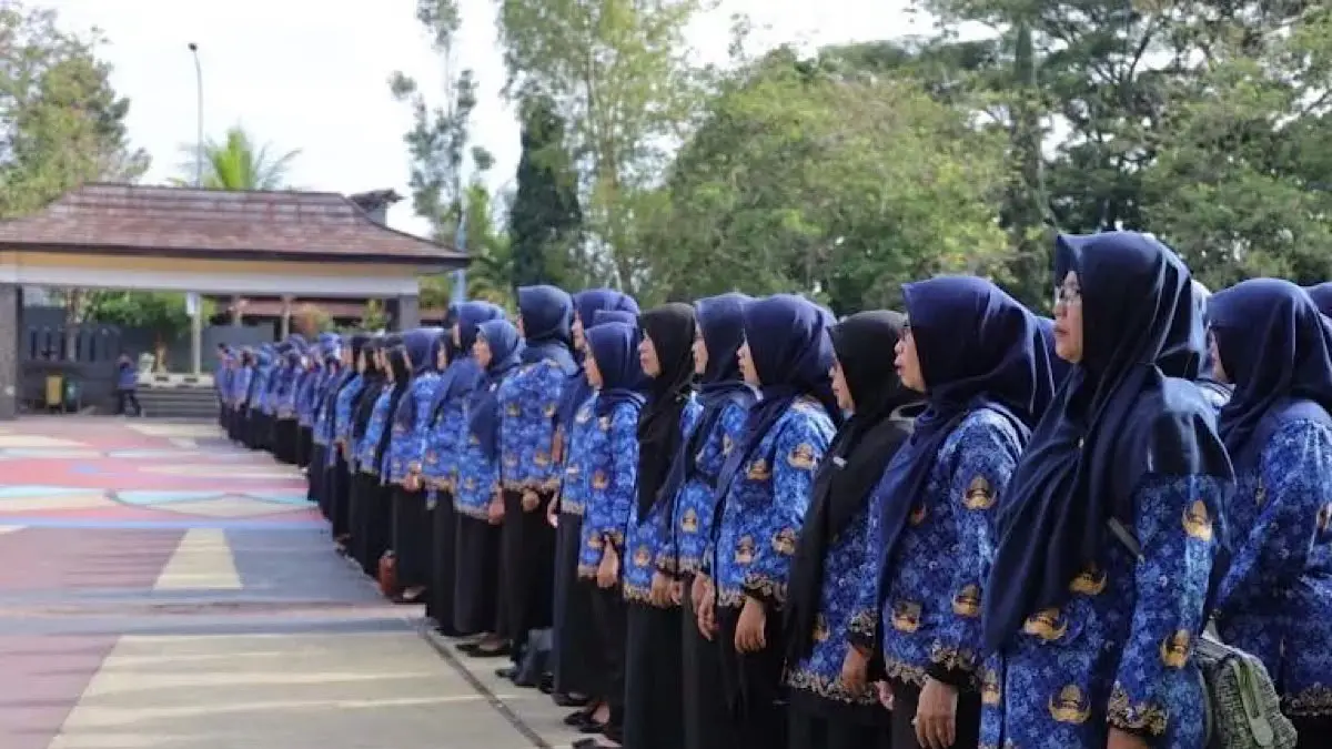 Rapel gaji ASN 2026 mulai dicairkan dengan alokasi Rp55 triliun. Prabowo juga memaparkan strategi menghadapi krisis global dan berbagai program prioritas.(pinterest)