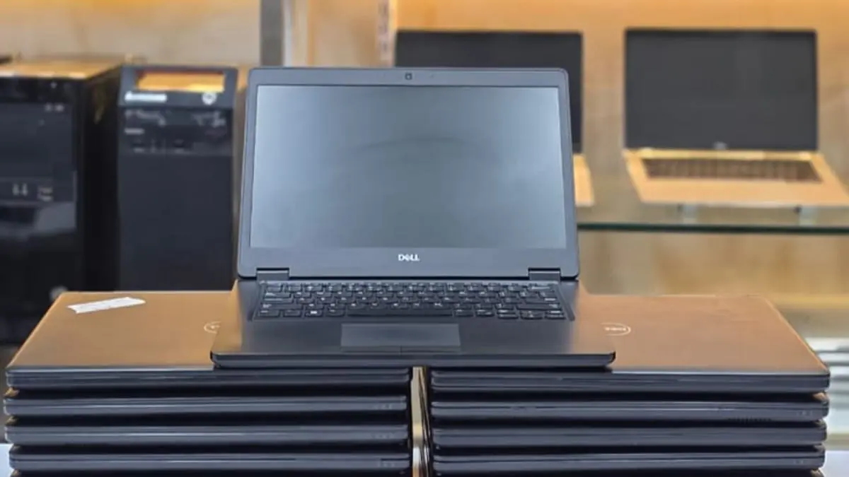 Dell Latitude 7430 bekas Rp8 jutaan menawarkan laptop premium Intel Gen 12 dengan bodi ringan, fitur bisnis lengkap, dan performa cepat.(Pinterest)