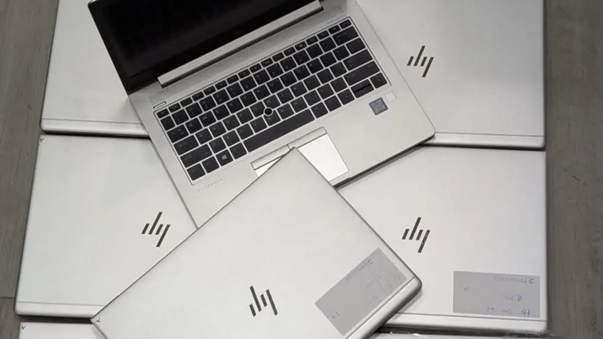 HP EliteBook 8 G1i AI PC adalah laptop bisnis premium dengan AI PC, MIL-STD 810H, material ramah lingkungan, dan keamanan HP Wolf Security.(Pinterest)