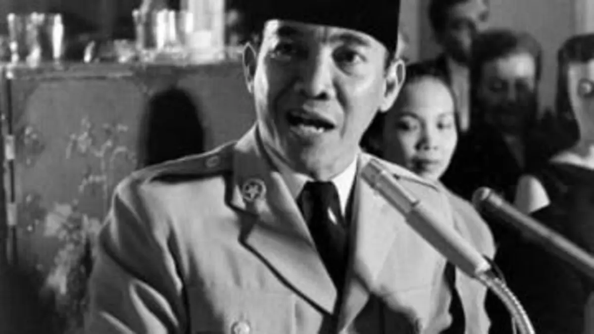 Perjalanan Soekarno meraih kemerdekaan Indonesia diulas dari masa muda, pembentukan PNI, pengasingan, kerja sama dengan Jepang, hingga Proklamasi 17 Agustus 1945. (Pinterest) 