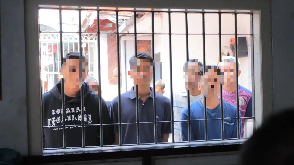 HAK BERSYARAT: Kalapas Kelas IIB Blitar menunjukkan data warga binaan yang memperoleh Pembebasan Bersyarat (PB) dan Cuti Bersyarat (CB). Sebanyak 16 narapidana dipastikan menerima hak bersyarat setelah seluruh pengajuan disetujui Ditjenpas dan memenuhi seluruh persyaratan yang berlaku.
