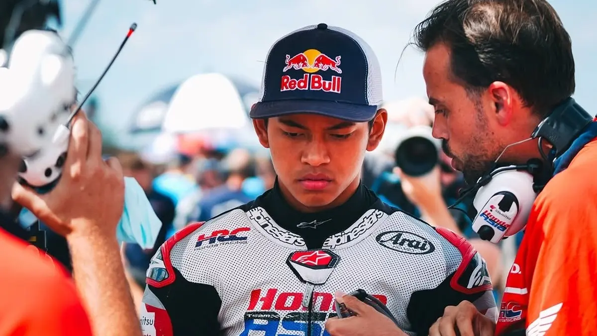 Raffi Ahmad dan RANS resmi jadi sponsor utama Veda Ega Pratama. Dukungan dana penuh siap bawa Veda menggebrak kejuaraan Moto3 Eropa! (SC INSTAGRAM)