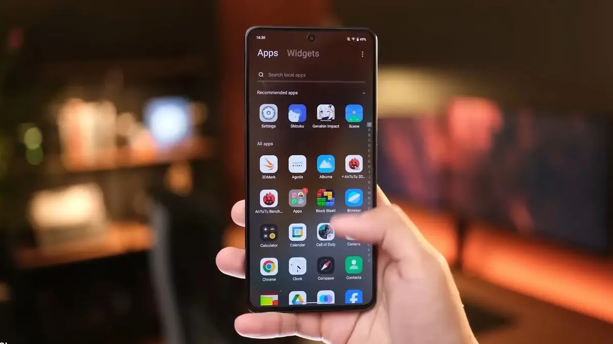Rekomendasi HP untuk pelajar harga Rp2 jutaan terbaik 2026. Cek spesifikasi lengkap Infinix Hot 70 dengan baterai 6000 mAh dan kamera 50 MP! (SC YOUTUBE)
