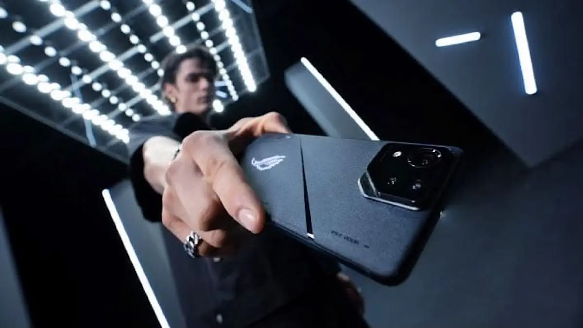 Simak ulasan Asus ROG Phone 9 Pro berprosesor Snapdragon 8 Elite. Cek performa, fitur Anime Vision, ketahanan baterai, dan performa pendinginnya.(pinterest)