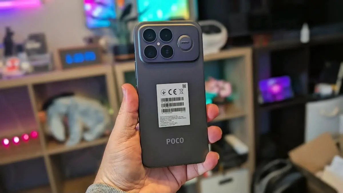 Poco F8 Ultra vs iQOO 15 sama-sama memakai Snapdragon 8 Elite Gen 5. Simak perbandingan performa, kamera, layar, baterai, speaker, dan software sebelum membeli.(pinterest)
