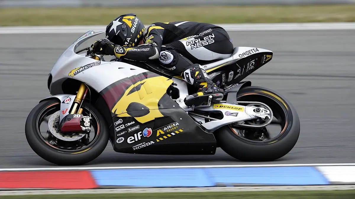 Jadwal Moto3 Inggris 2026 resmi dirilis. Simak jadwal lengkap Silverstone, klasemen Moto3 terbaru, dan peluang Veda Ega Pratama menambah poin pada seri ke-12.(pinterest)