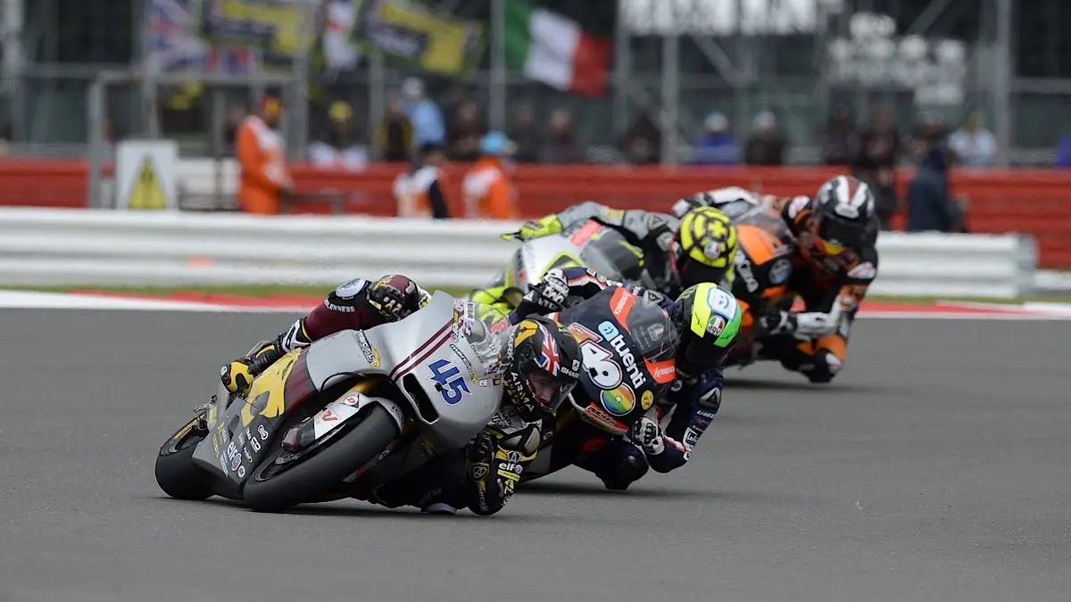 Jadwal Moto3 Jerman 2026 lengkap di Sachsenring 10-12 Juli. Simak jadwal race, klasemen terbaru Moto3, dan peluang Veda Ega Pratama menambah poin.(pinterest)