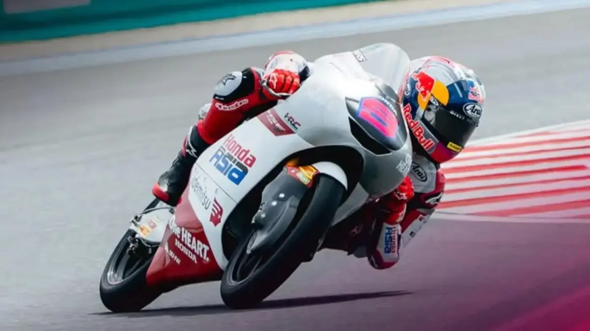 Veda Pratama tampil luar biasa dengan menjuarai Red Bull Rookies Cup usai memanfaatkan insiden dua rival utamanya. Pembalap Indonesia dipuji sebagai calon superstar. (Pinterest) 