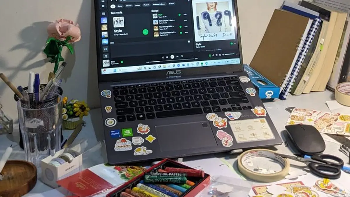 Cari rekomendasi laptop untuk skripsian 2026 harga 4-6 jutaan? Cek deretan laptop terbaik bebas lemot untuk olah data dan ngetik skripsi di sini! (PINTEREST)