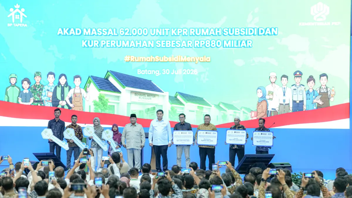 Presiden RI Prabowo Subianto hadir dalam Akad Massal Debitur KPR Sejahtera Fasilitas Likuiditas Pembiayaan Perumahan (FLPP).
