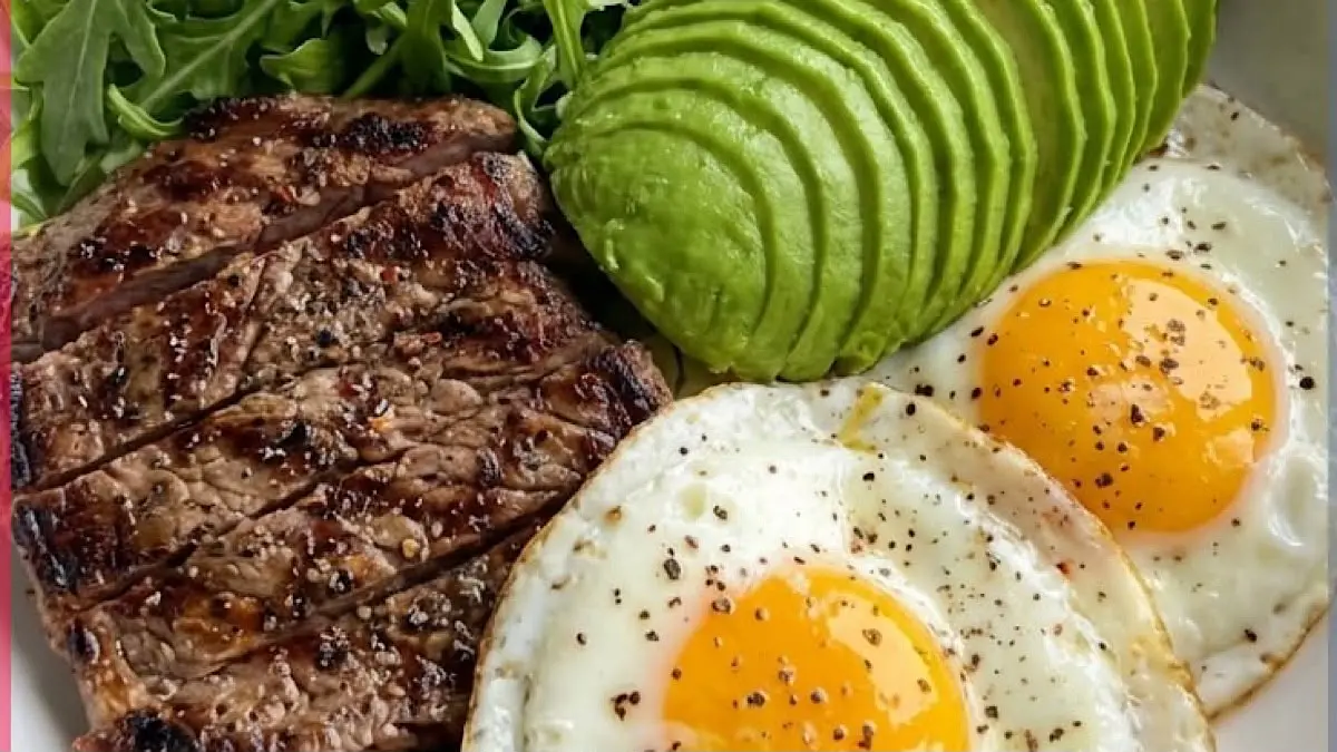 Real food menjadi kunci pola makan sehat. Dokter menjelaskan lima ciri makanan alami, cara membedakannya dari junk food, hingga tips memilih makanan saat belanja.(pinterest)