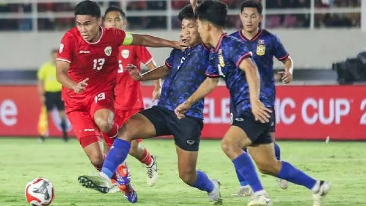 Timnas Indonesia meraih kemenangan telak 5-1 atas Kamboja pada matchday kedua Piala AFF 2026. Hasil tersebut menjaga peluang squad Garuda bersaing memperebutkan tiket semifinal sekaligus meramaikan persaingan klasemen Grup A.
