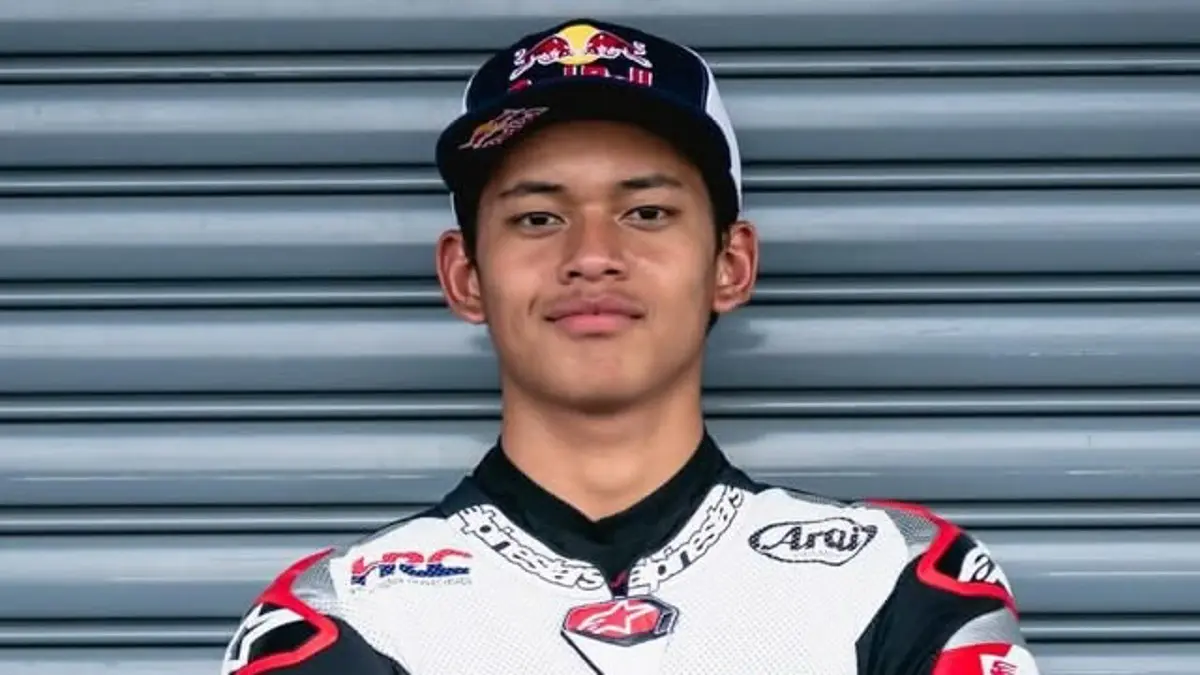 Veda Ega Pratama sukses finis P8 usai start dari posisi 13 di Moto3 Jerman. Dani Pedrosa memuji strategi, race craft, dan mental bertarung pembalap muda Indonesia tersebut. (Pinterest) 
