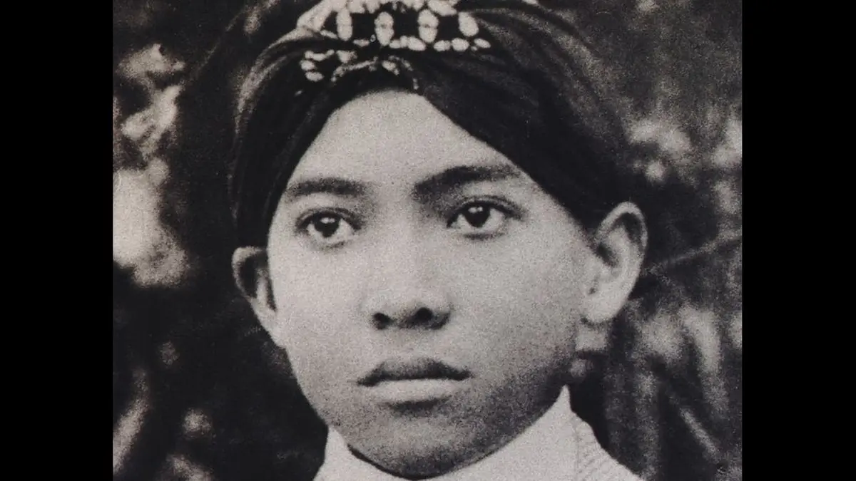 Bung Karno muda menempuh perjalanan panjang menuju kemerdekaan Indonesia melalui pendidikan, organisasi, diplomasi, hingga Proklamasi 17 Agustus 1945. (PINTEREST)