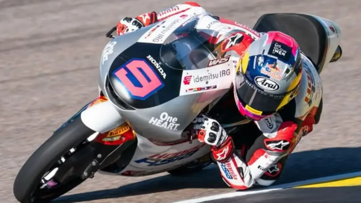 Feda Ega Pratama tampil konsisten di Practice Moto3 Silverstone. Kecepatan dan adaptasinya meningkat hingga berhasil mengamankan tiket langsung menuju Q2.(Pinterest) 