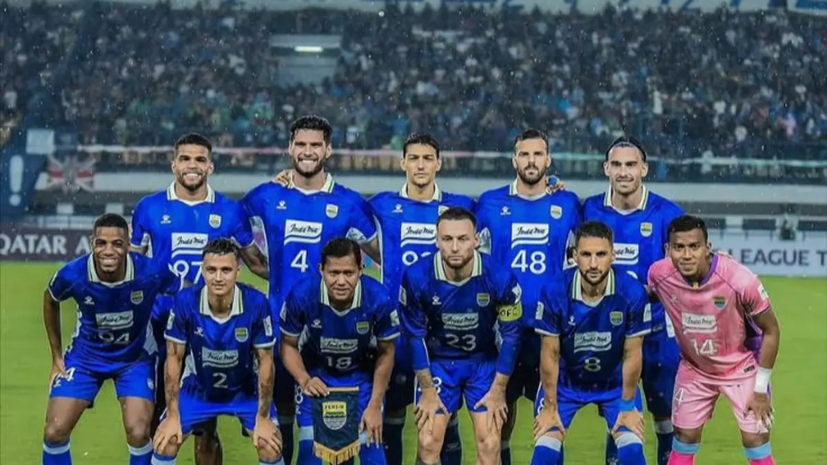 Persib Bandung lolos ke final Piala Presiden 2026 setelah mengalahkan Persija Jakarta 2-1 dalam laga semifinal yang berlangsung sengit. (Pinterest) 