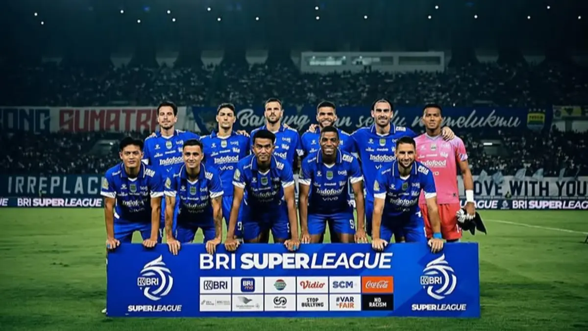 Persib Bandung memastikan tiket final Piala Presiden 2026 setelah menang 2-1 atas Persija Jakarta lewat gol Baros dan Balsa Sekulic.(Pinterest) 