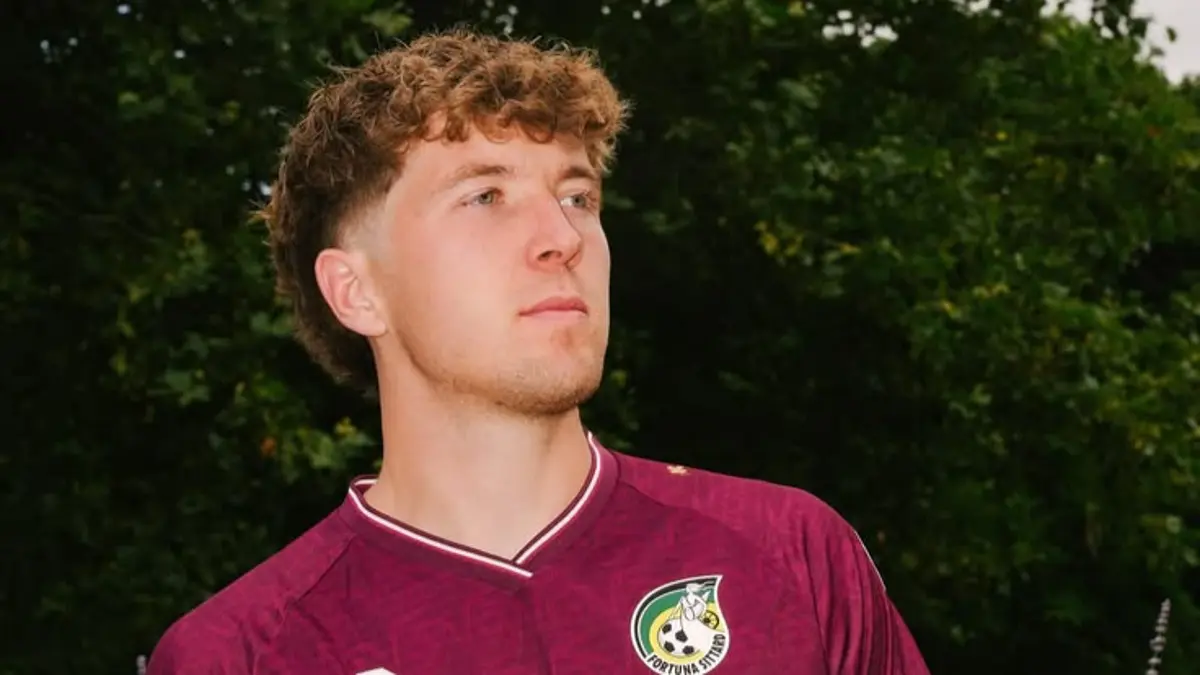 Ole Romeny dikabarkan semakin dekat bergabung dengan Fortuna Sittard. Tes medis dijadwalkan dan transfer striker Timnas Indonesia memasuki tahap akhir. (Pinterest) 