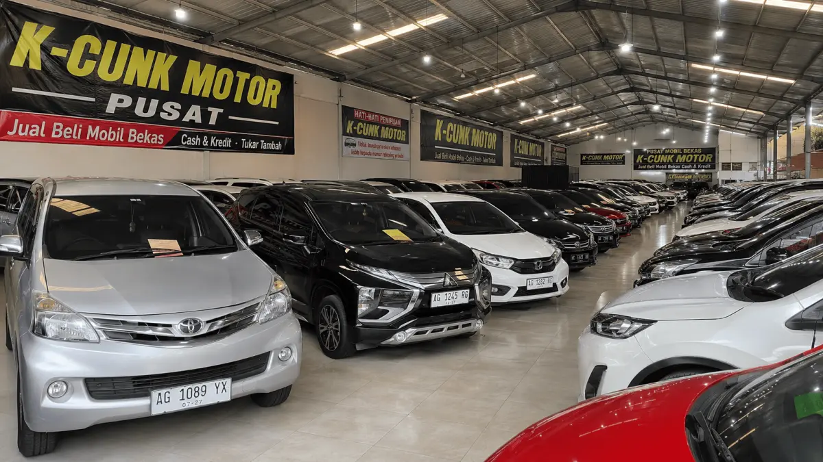 🚗 Kacung Motor Pusat punya ratusan stok mobil bekas, mulai Rp15 jutaan! Dari mobil murah hingga Innova, Brio, Jazz, SUV dan berbagai pilihan lainnya. 🔥