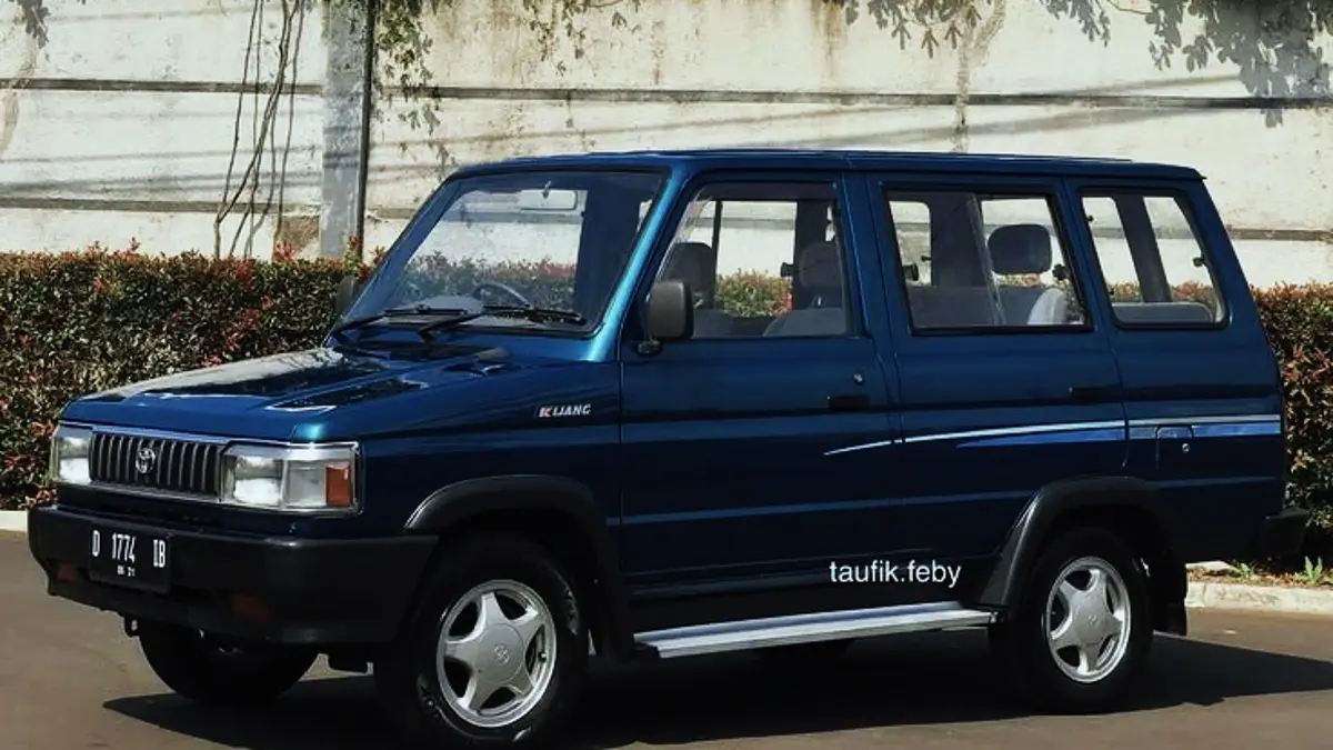 Kijang Grand Extra bekas kini bisa ditemukan di kisaran Rp40 jutaan. Kenali ciri Grand Extra, keunggulan mesin, hingga tips mengecek mobil tua sebelum membeli. (PINTEREST)



