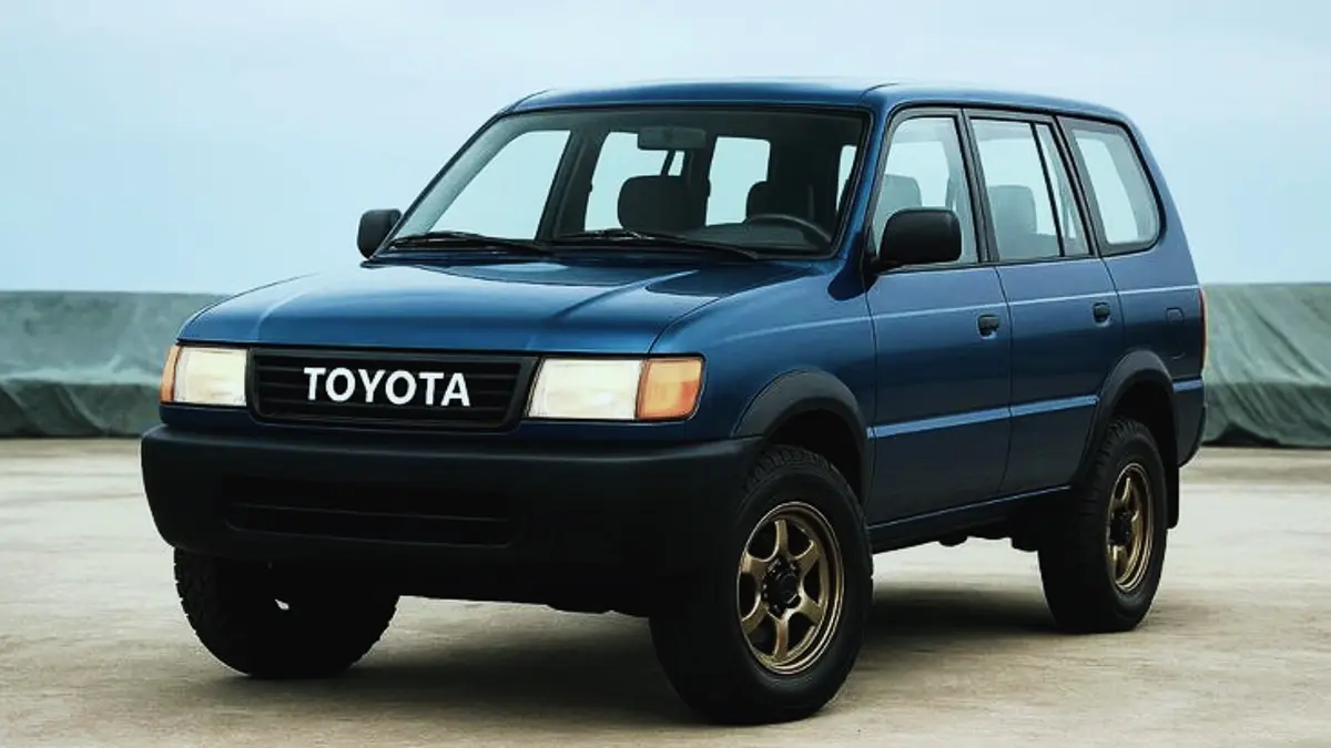 Kijang kapsul murah Rp48 juta hadir dari tahun 1997. Bodi disebut masih rapi, mesin halus, AC dingin, serta sudah dilengkapi power steering dan power window. (PINTEREST)
