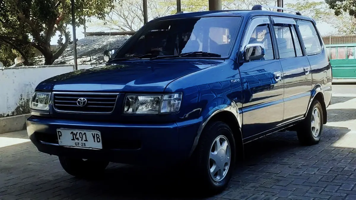 Kijang kapsul murah Rp48 juta hadir dengan mesin 1997 yang disebut halus, bodi rapi, serta sudah power steering dan power window. Simak detail kondisinya! (PINTEREST)

