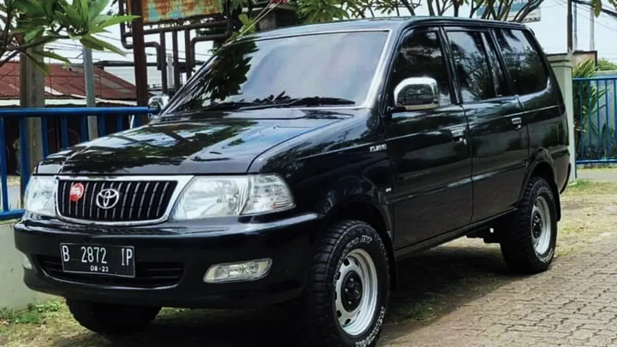 Kijang kapsul murah tahun 1997 dibanderol Rp48 juta. Bodi masih rapi, mesin halus, power steering dan power window sudah upgrade. Intip kondisinya! (PINTEREST)
