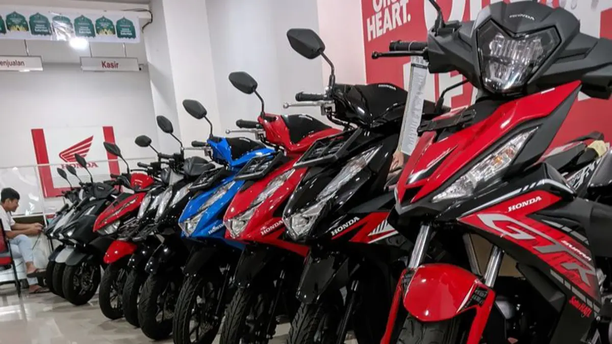 Lelang motor JBA hadir dengan Yamaha Gear 2024 mulai Rp9 juta, Vario, NMAX, Scoopy hingga Beat. Simak harga, cara ikut lelang, syarat registrasi, dan biaya tambahannya.(Pinterest)