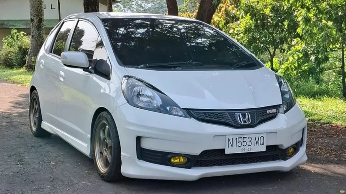 Honda Jazz GE8 2014 bekas masih diburu dan harganya sulit turun. Simak harga, keunggulan, serta bagian penting yang wajib dicek sebelum membeli. (PINTEREST)
