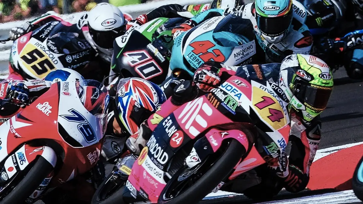 Hasil race Moto3 hari ini, David Almansa menang di Inggris dan Veda Ega Pratama finis ke-9. Simak klasemen serta jadwal Moto3 berikutnya. (PINTEREST)