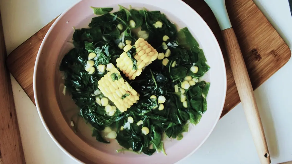 Manfaat sayur bayam ternyata bukan cuma untuk anemia. Kenali kandungan nutrisi, manfaat untuk tubuh, serta cara mengolahnya agar tetap bergizi. (PINTEREST)