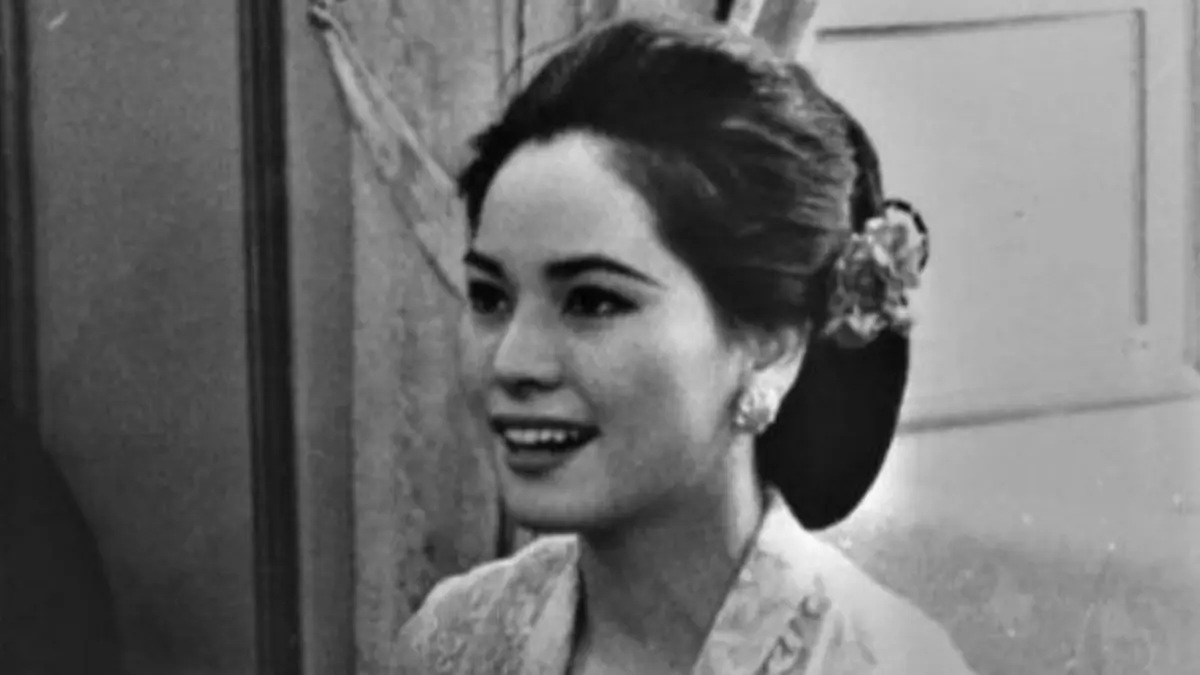 Dewi Soekarno menghadiri HUT ke-81 RI di Istana dan mengaku terkejut melihat banyak perubahan pada kompleks Istana Negara dan Istana Merdeka.(Pinterest)